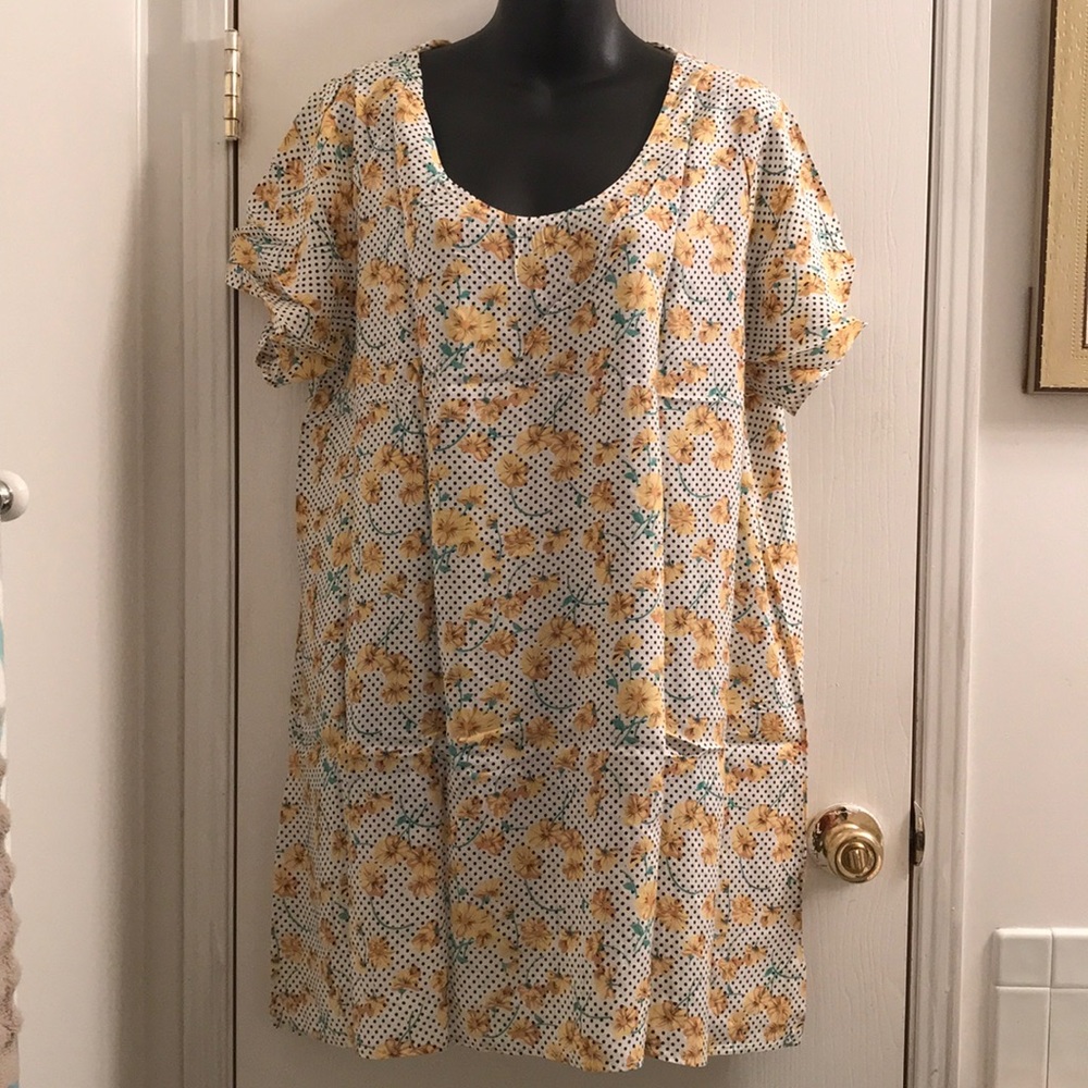 (2X) WHITE Plus Size Daisy Floral Dress - Picture 2 of 5